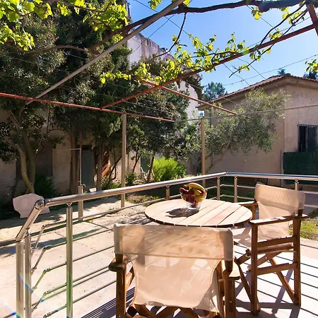 Studios Garden Potos Exterior photo