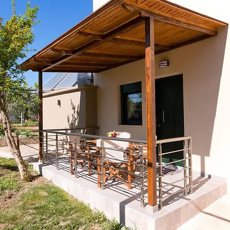 Studios Garden Potos Exterior photo